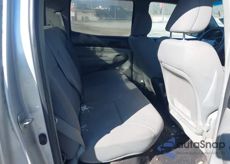 2013 Toyota Tacoma Base V6 z USA, uszkodzony, nr VIN 3TMMU4FN7DM058853